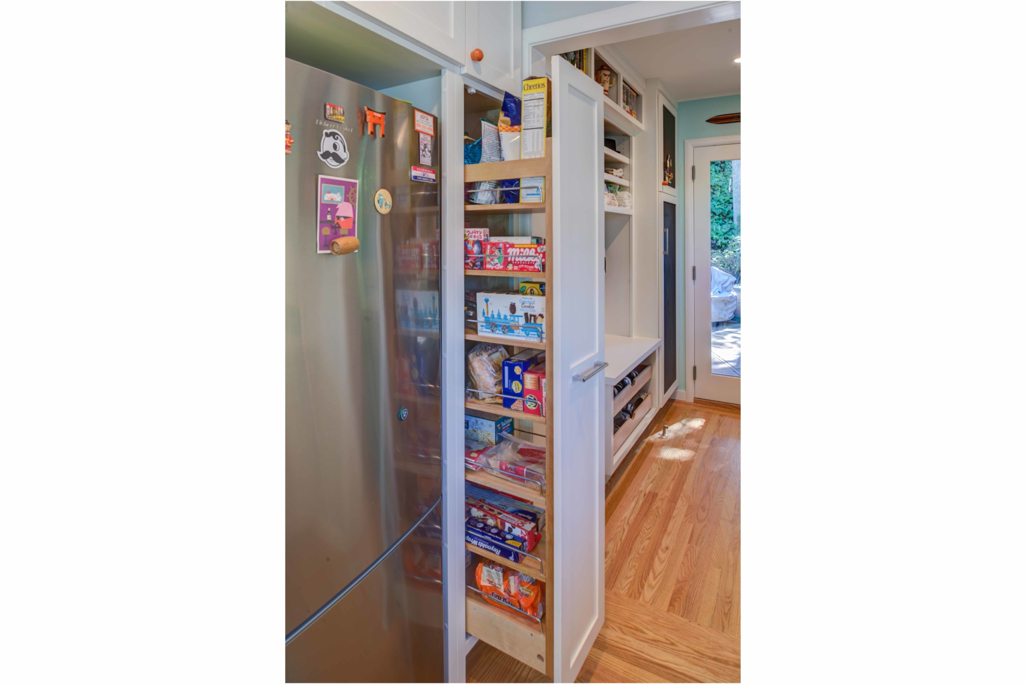 Customized Colorful Kitchen pantry