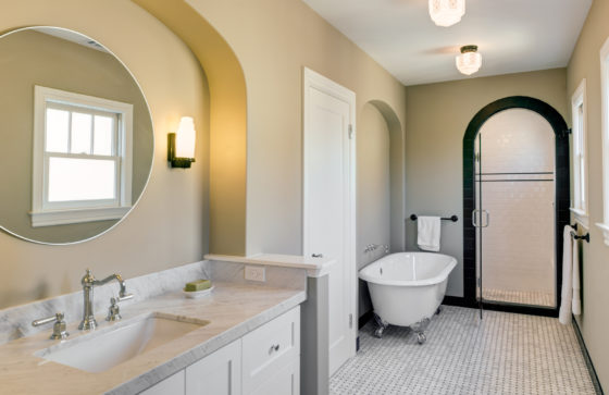 Black + White Master Bath